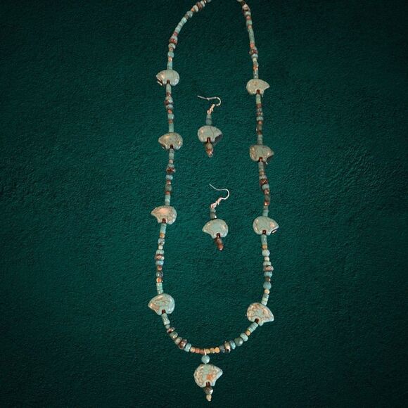 Zuni Bear Fetish Necklace Earring Set - Picture 2 of 5